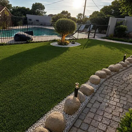 B&B Arghjola 4*