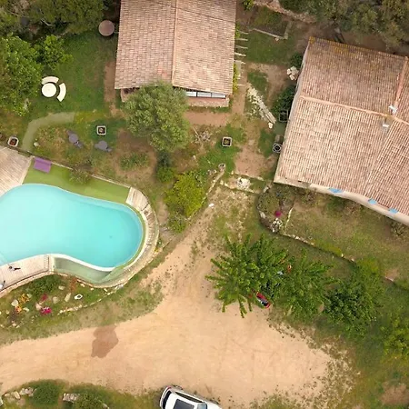 Arghjola Bed & Breakfast 3*